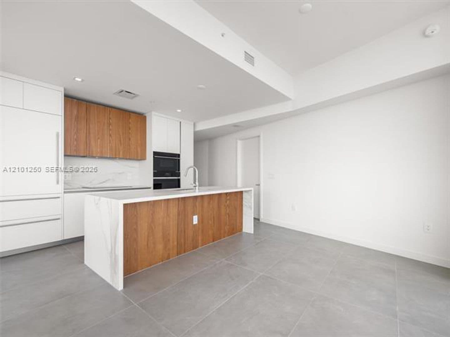 Miami Condo: 1400 Biscayne Blvd cu-701