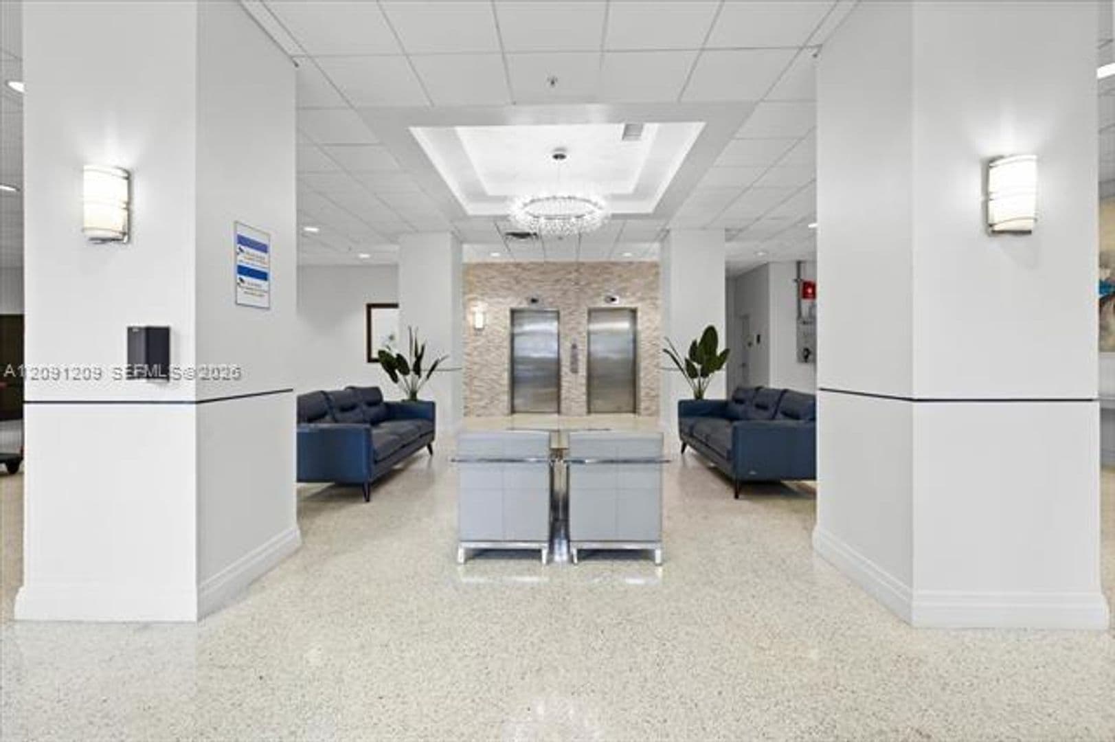 Hollywood Condo: 4001 S Ocean Dr cu-10R