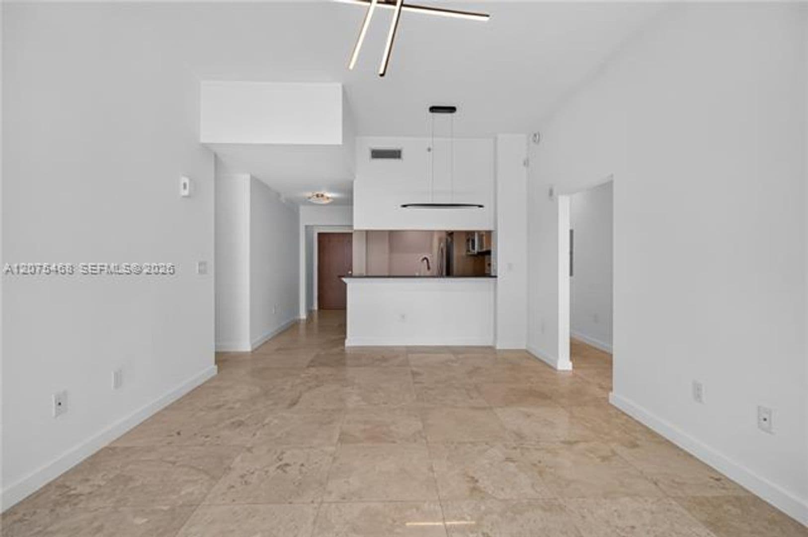 Miami Condo: 31 SE 5th St cu-4212