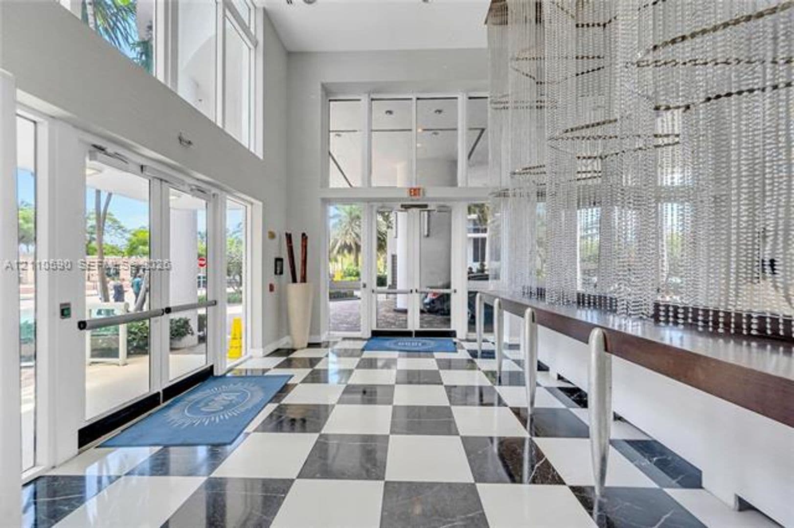 Miami Condo: 1800 N Bayshore Dr cu-809