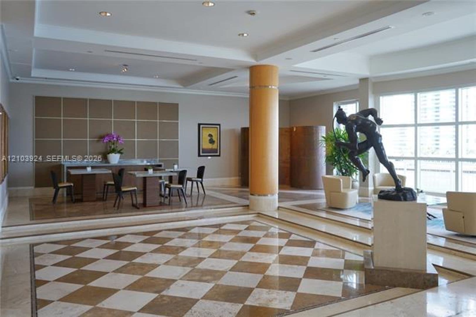 Miami Condo: 848 Brickell Key Dr cu-306