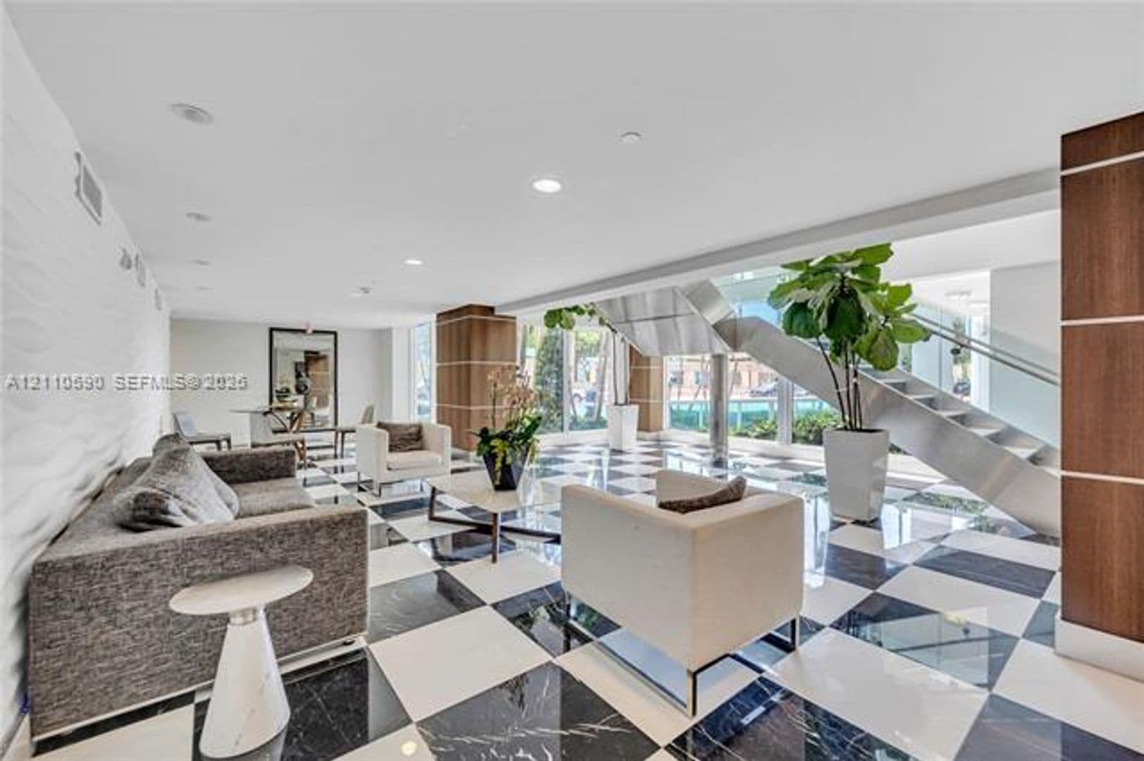 Miami Condo: 1800 N Bayshore Dr cu-809
