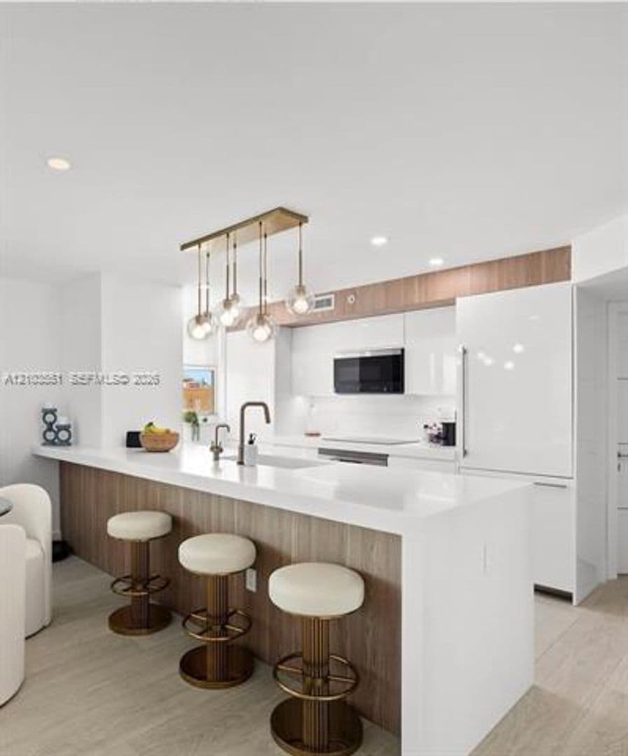 Miami Beach Condo: 90 Alton Rd cu-511