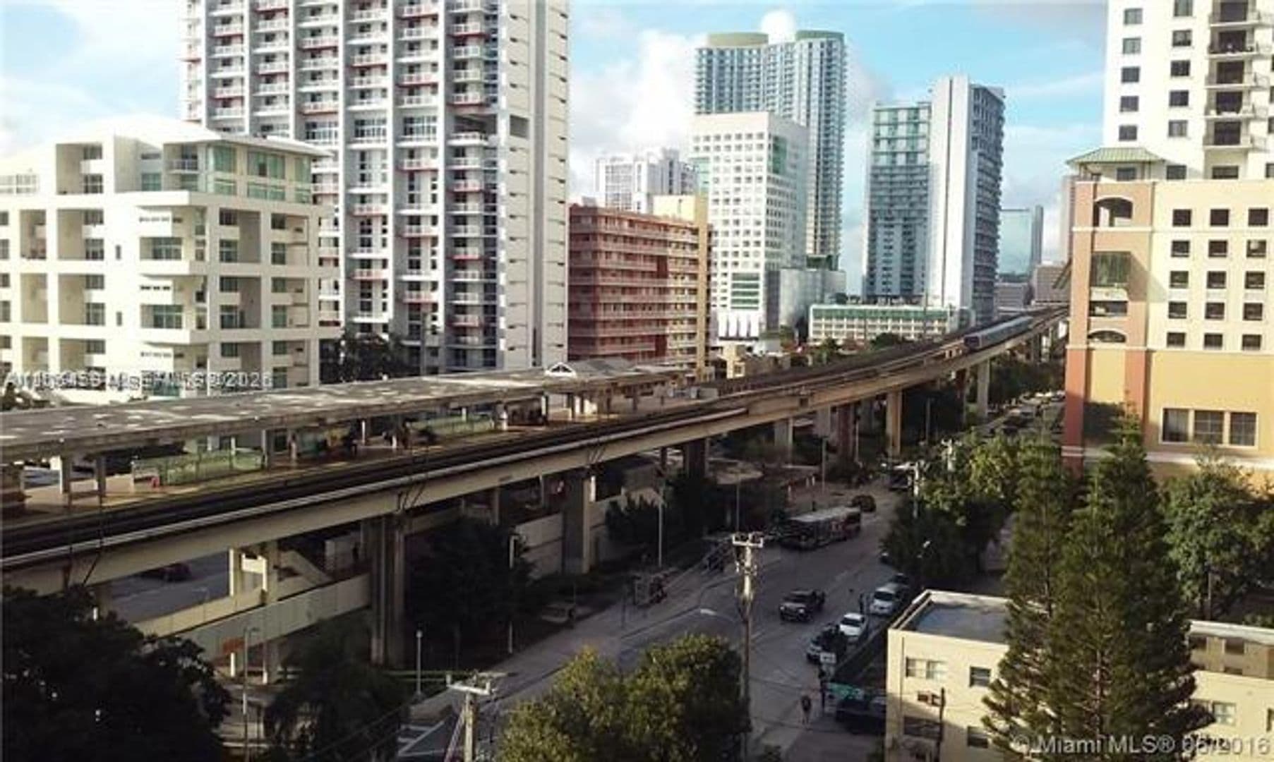 Miami Condo: 1111 SW 1st Ave cu-3816