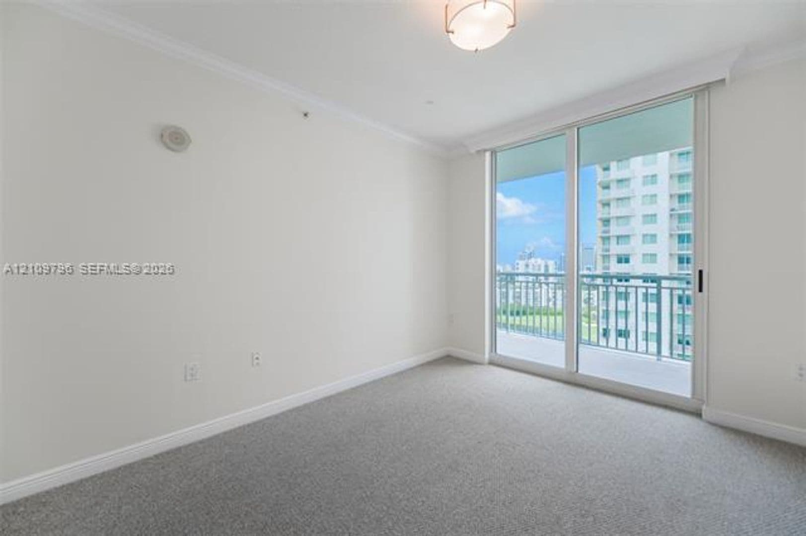 Hallandale Beach Condo: 1745 E Hallandale Beach Blvd cu-1903W