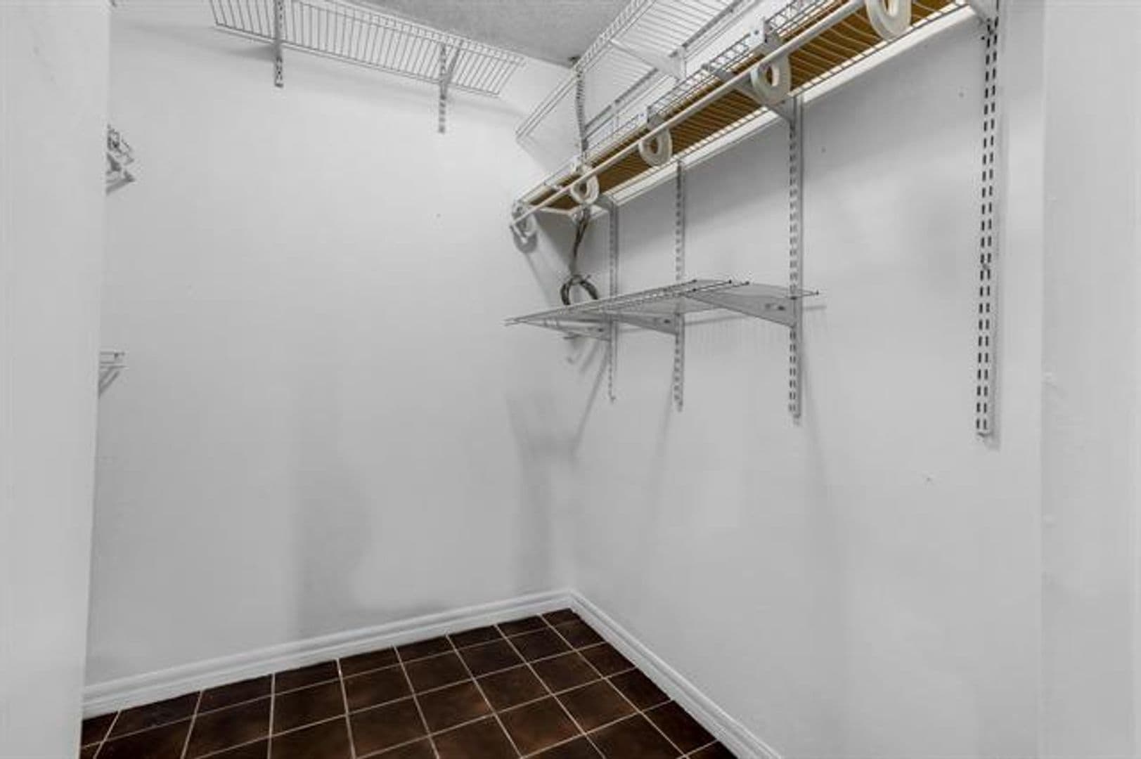 Hialeah House: 242 W 19th St # 242