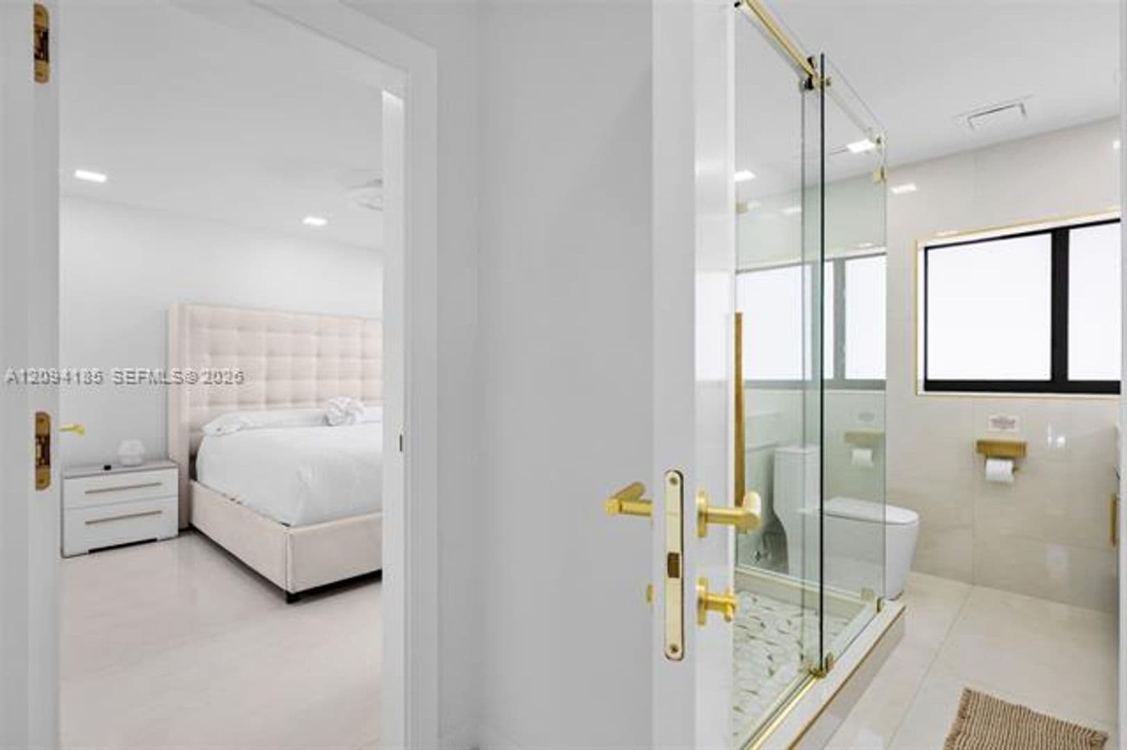 Hollywood House: 1117 Adams St # 1117