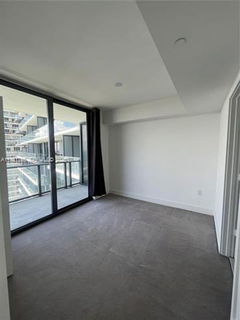 Miami Condo: 121 NE 34 St cu-2215