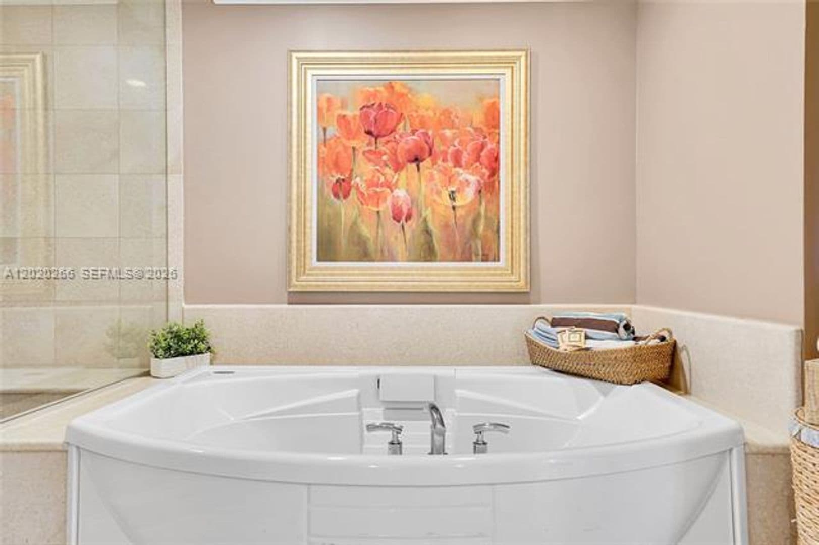 Hollywood Condo: 3101 S Ocean Dr cu-701