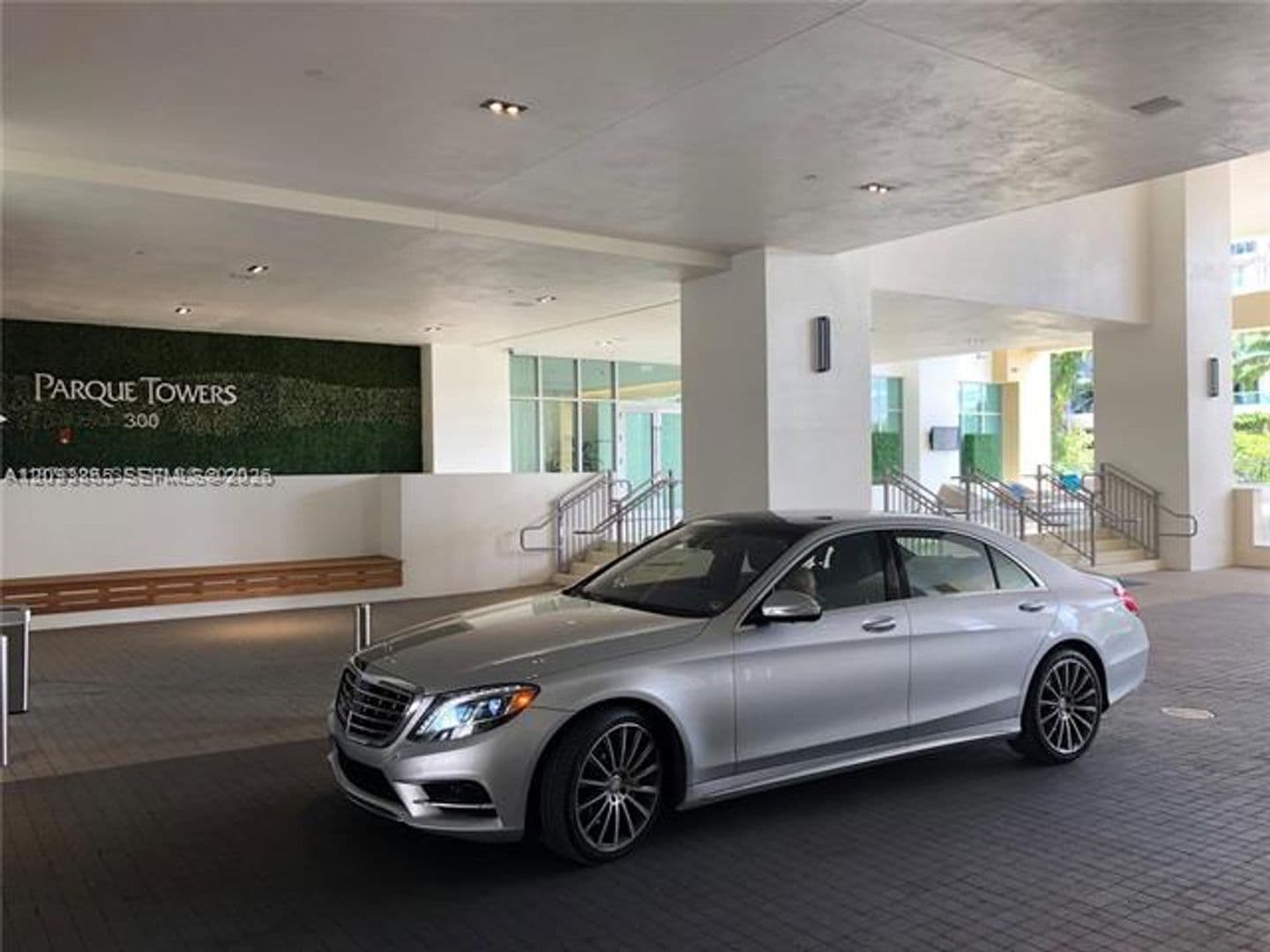 Sunny Isles Beach Condo: 300 Sunny Isles Blvd cu-4-1906