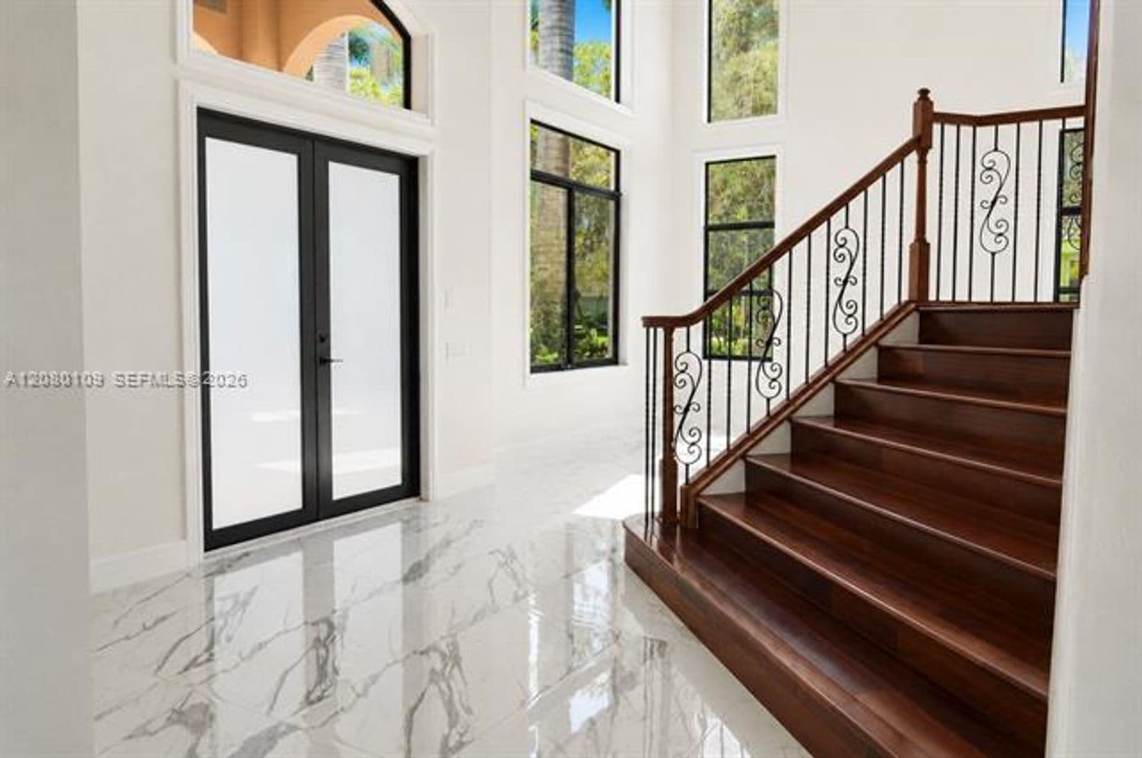 Weston House: 1672 Victoria Pointe Cir # 1672