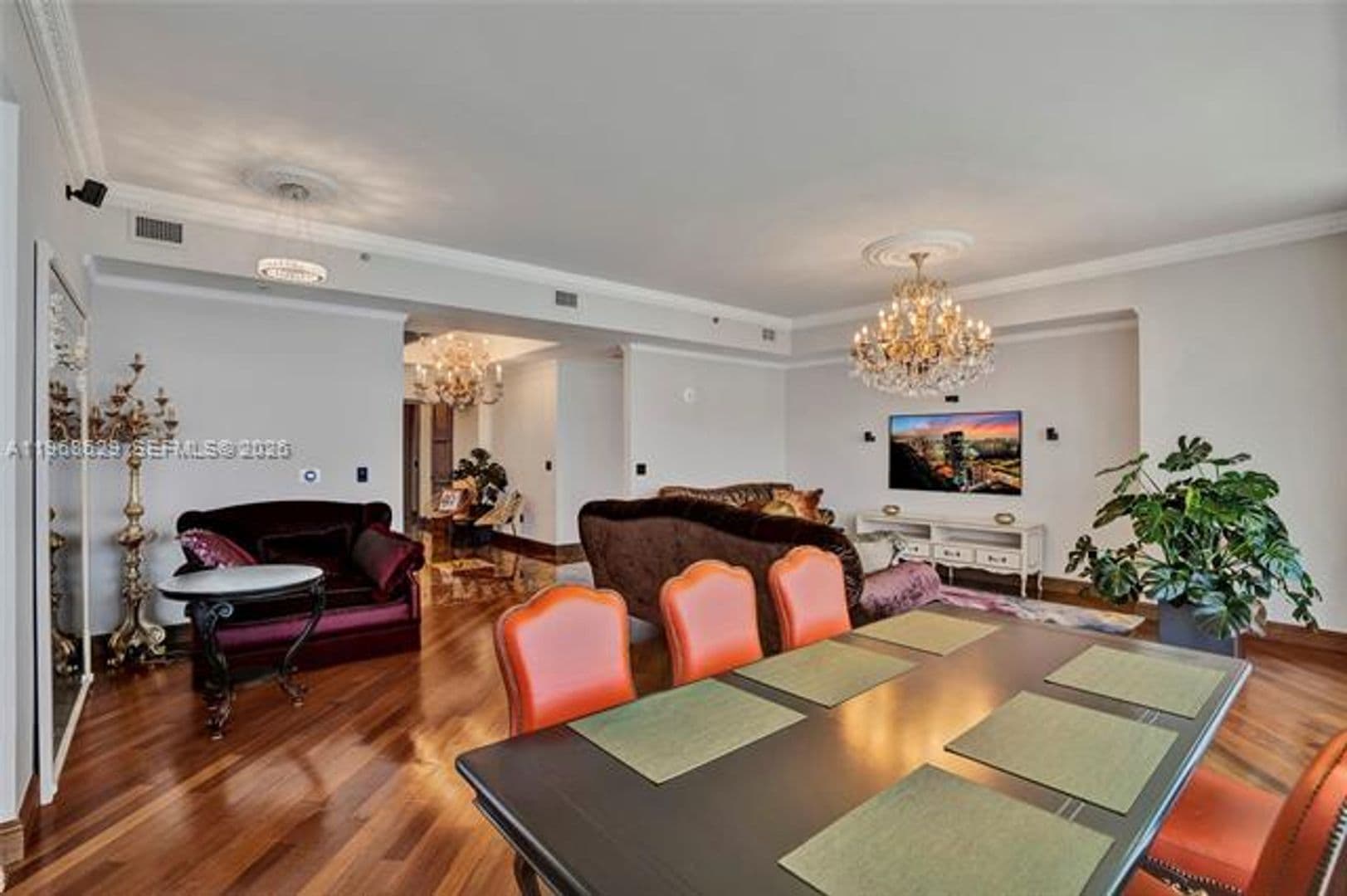 Sunny Isles Beach Condo: 15901 Collins Ave cu-701