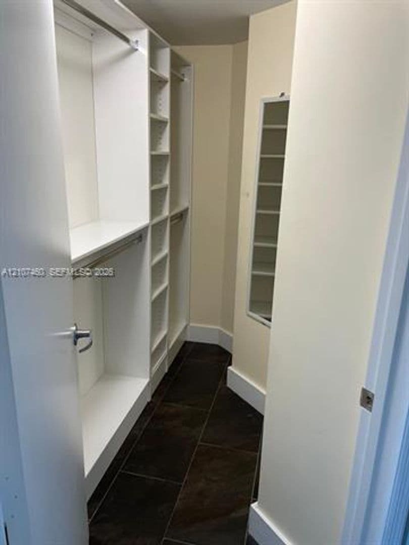 Miami Condo: 60 SW 13th St cu-3426