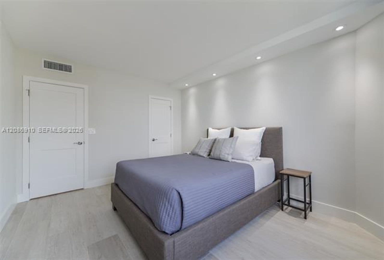 Hallandale Beach Condo: 1950 S Ocean Dr cu-11H