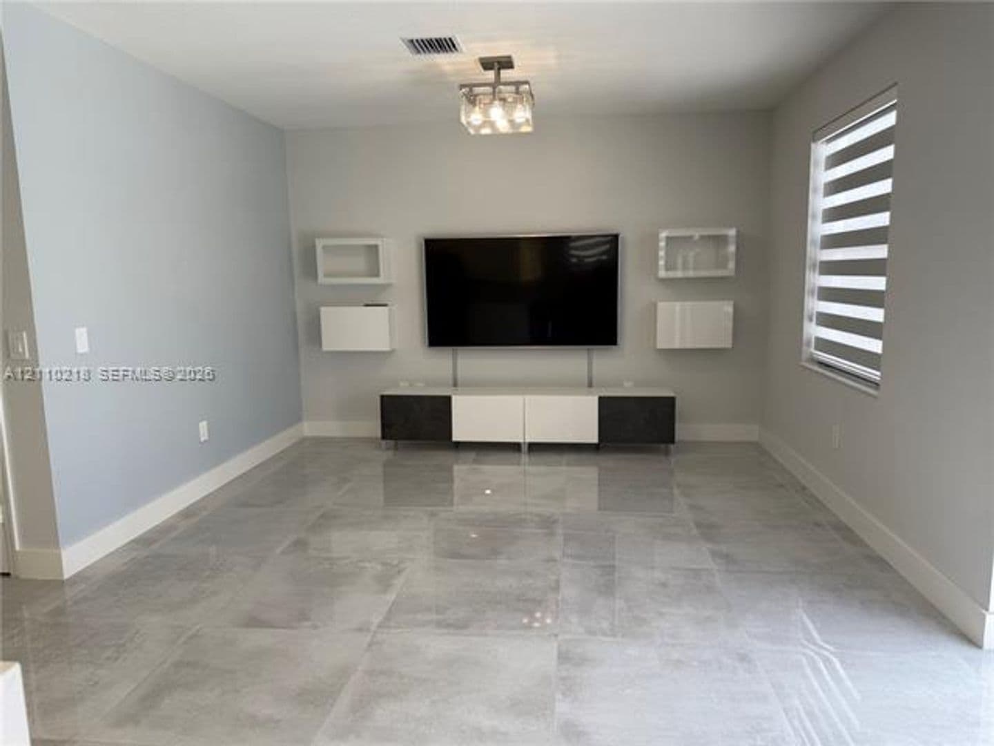 Miami House: 21000 NE 2nd Ct # 21000