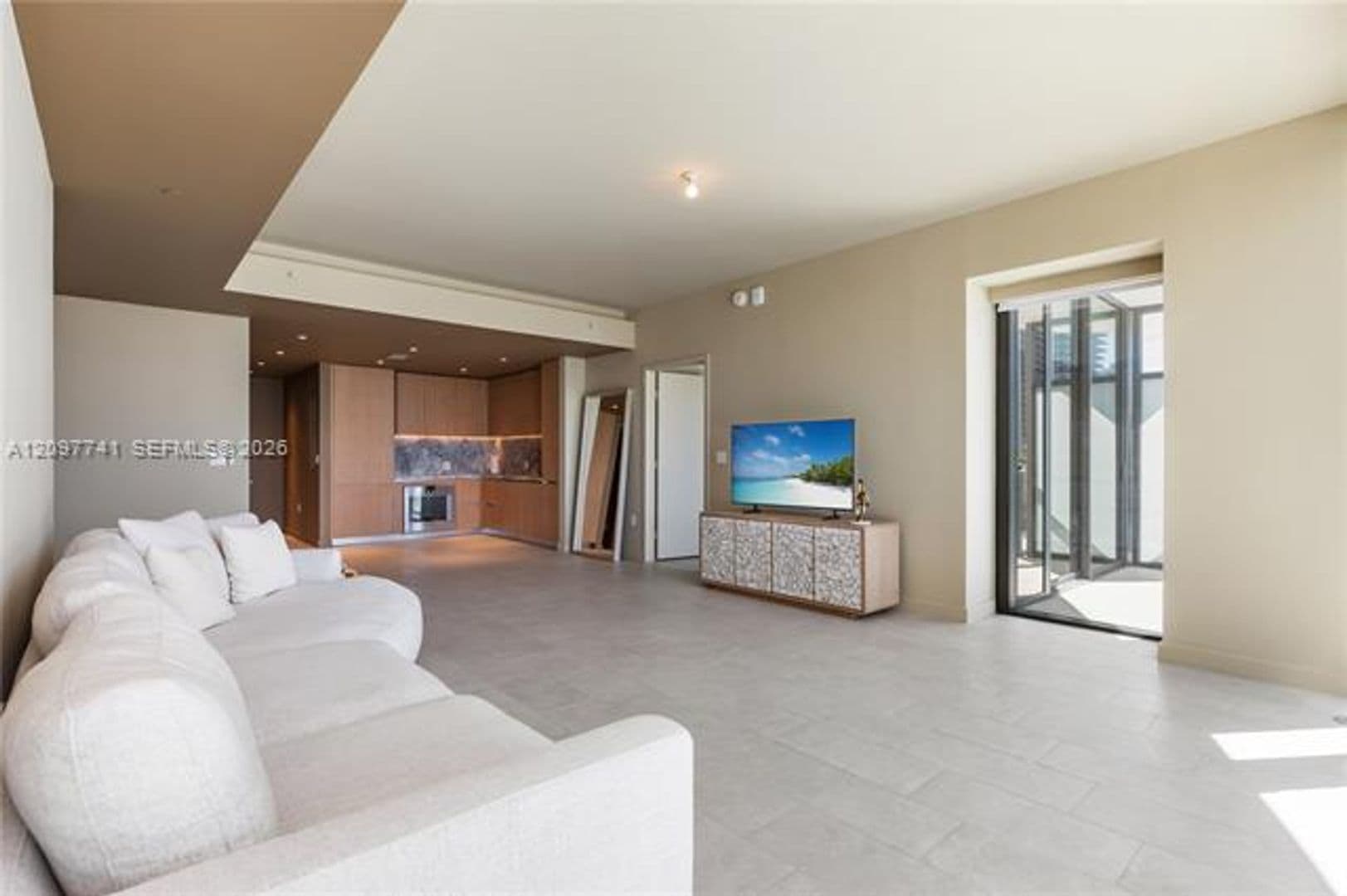 Miami Beach Condo: 500 Alton Rd cu-802