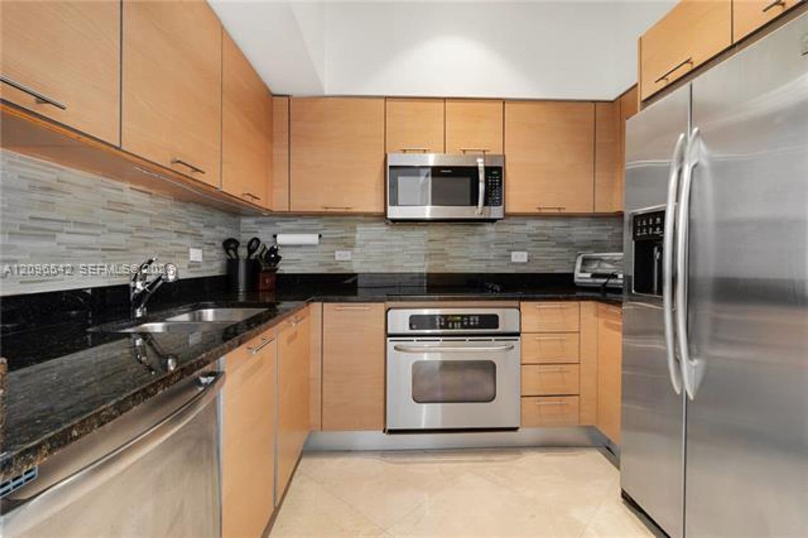 Miami Condo: 31 SE 5th St cu-4314