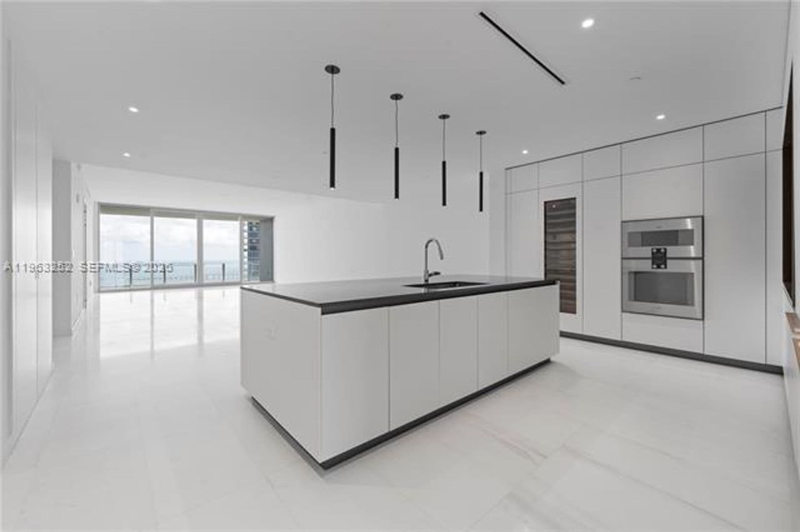 Miami Condo: 300 Biscayne Blvd Way cu-4404