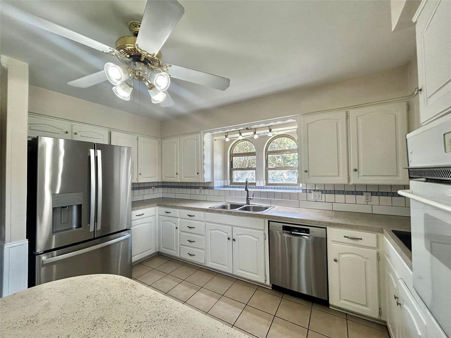 North Richland Hills House: 6209 Gayle Drive