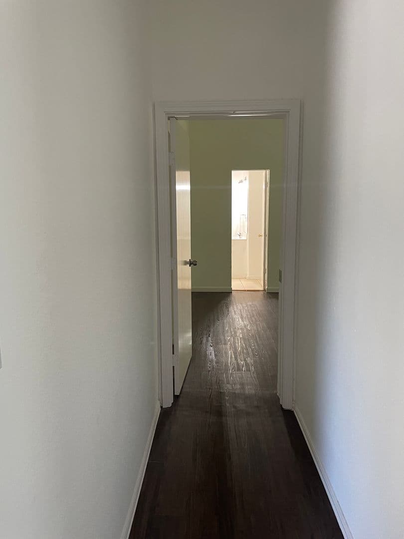 Fort Worth House: 2518 Carter Avenue