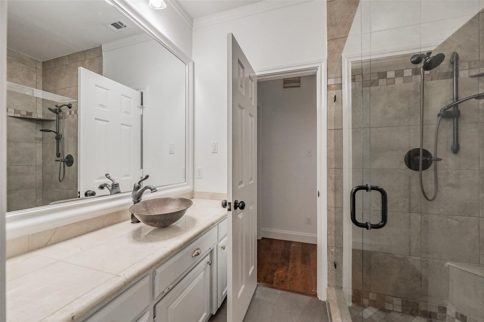 Fort Worth House: 816 Havenwood Lane S