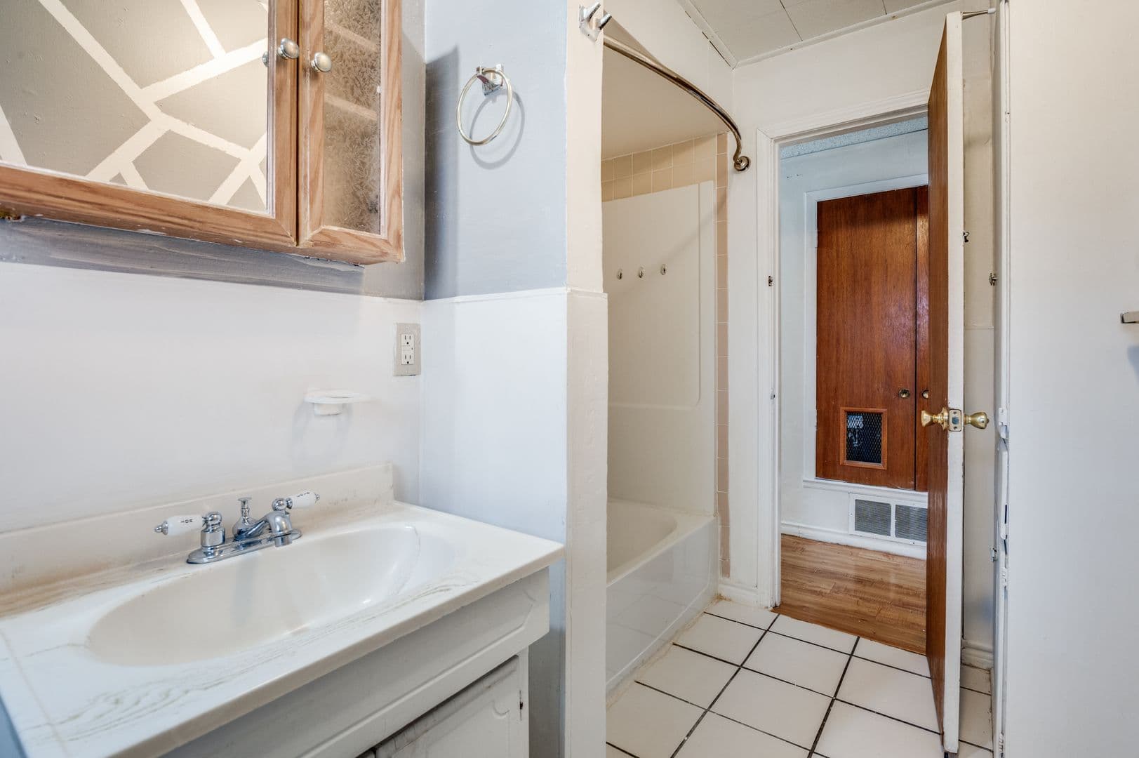 North Richland Hills House: 5133 Susan Lee Ln.
