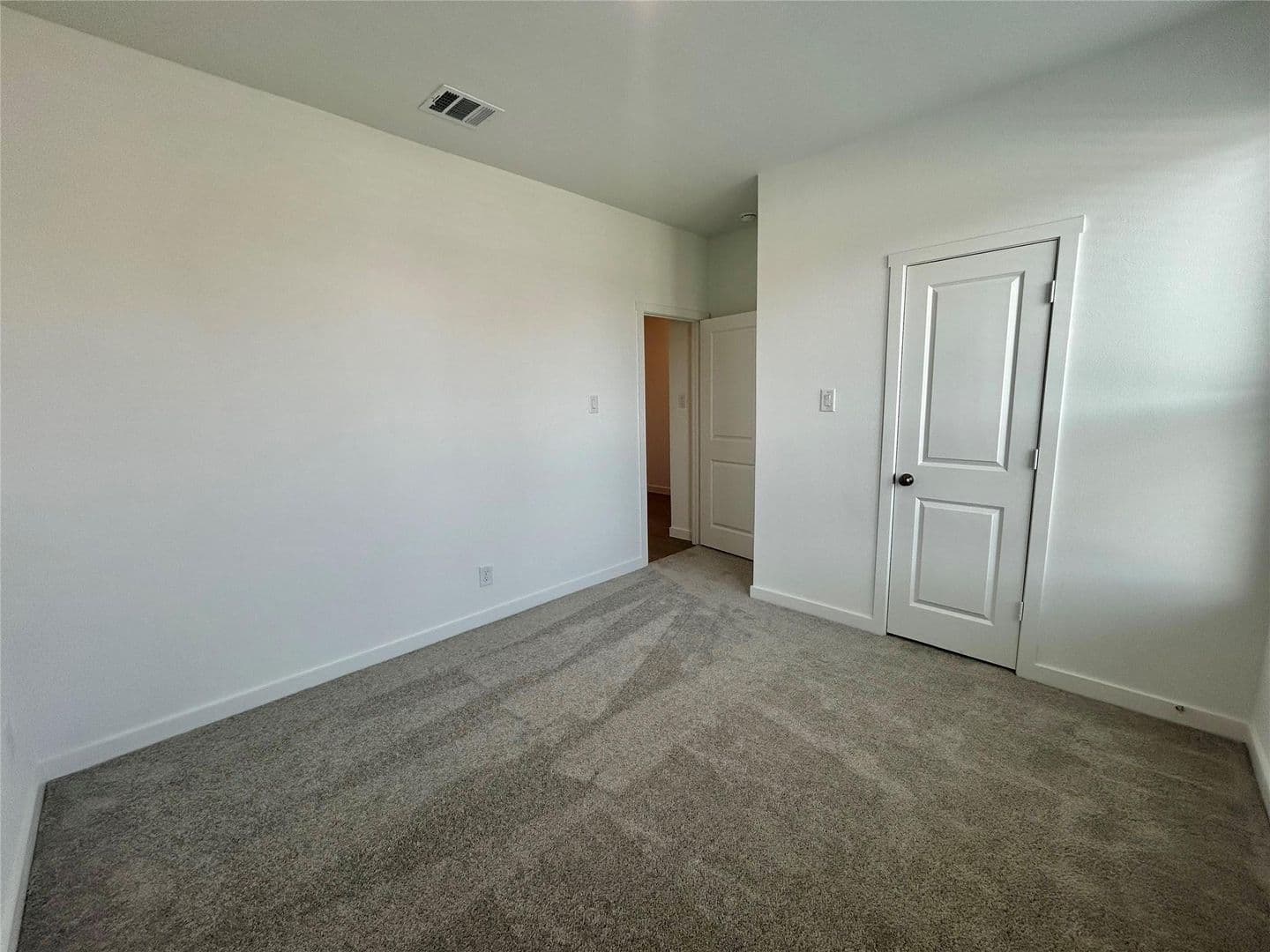 Justin House: 443 Ridge Drive