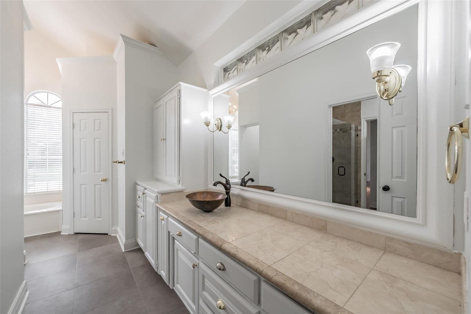 Fort Worth House: 816 Havenwood Lane S
