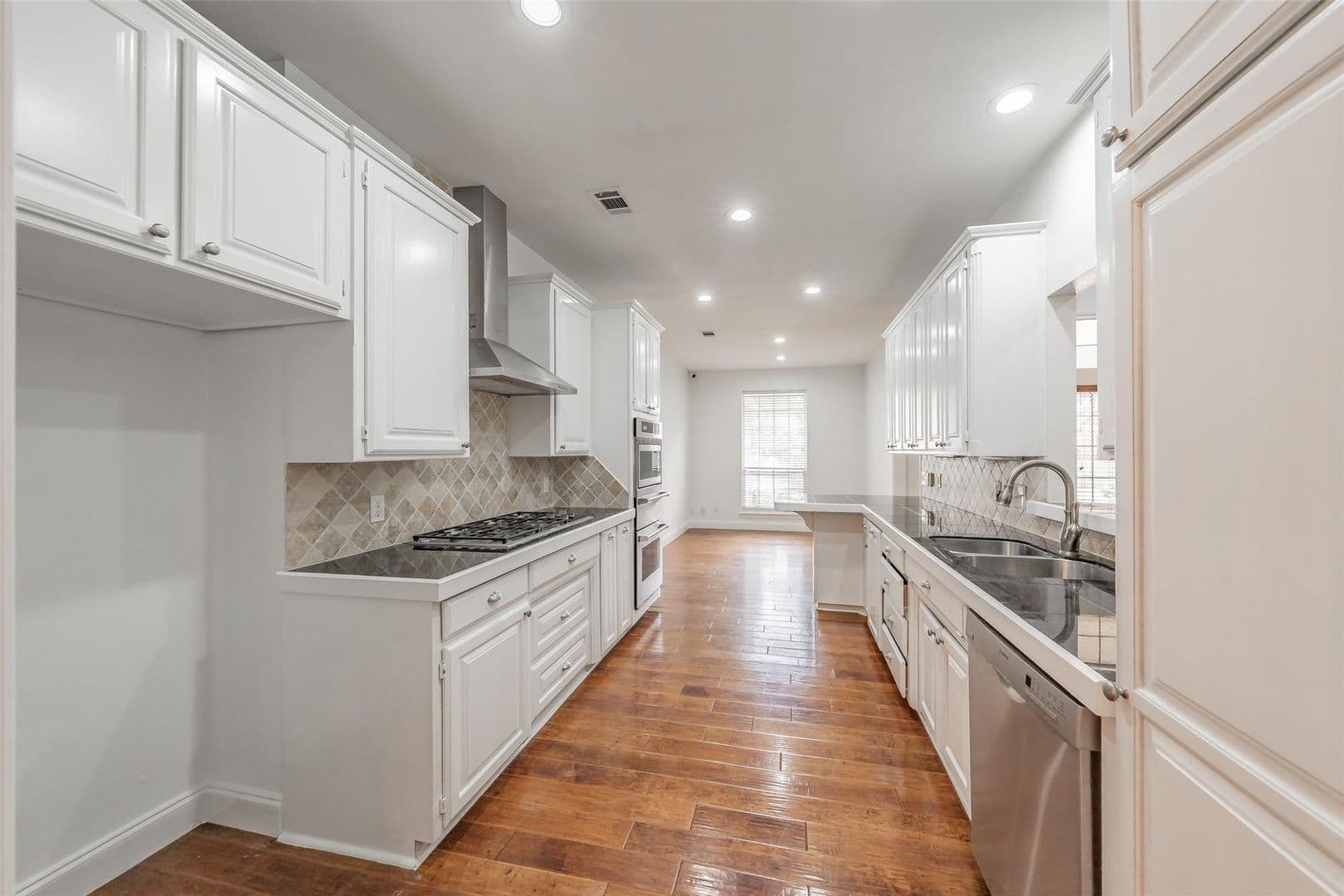 Fort Worth House: 816 Havenwood Lane S