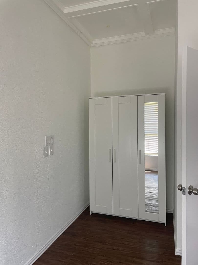 Fort Worth House: 2518 Carter Avenue
