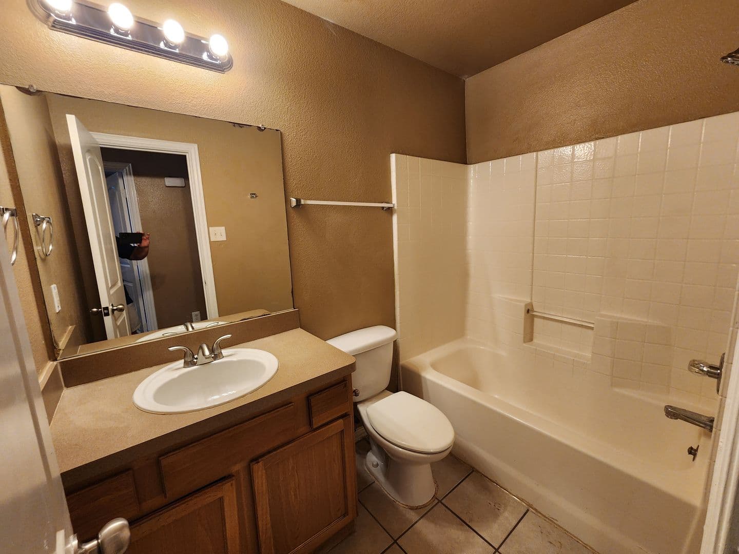 Fort Worth Apartment: 2917 Van Horn Ave.