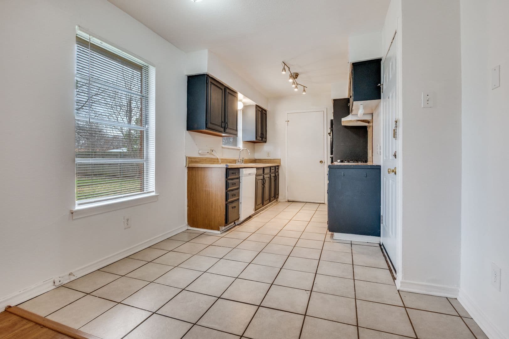 North Richland Hills House: 5133 Susan Lee Ln.