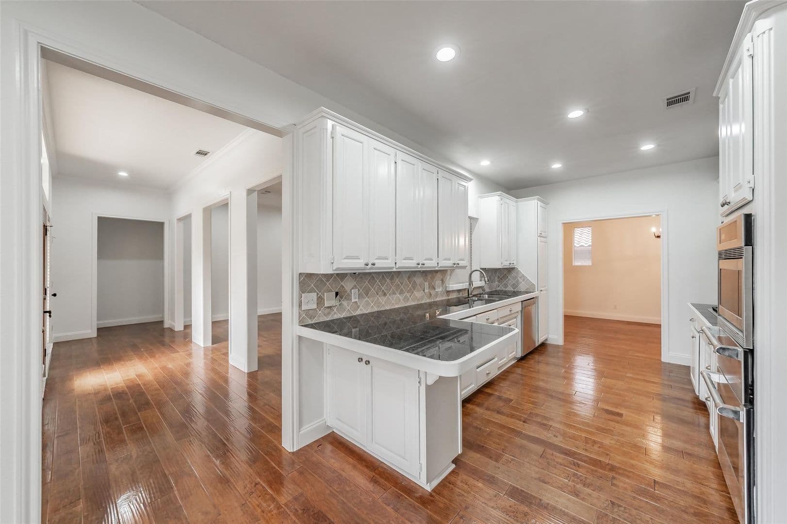 Fort Worth House: 816 Havenwood Lane S