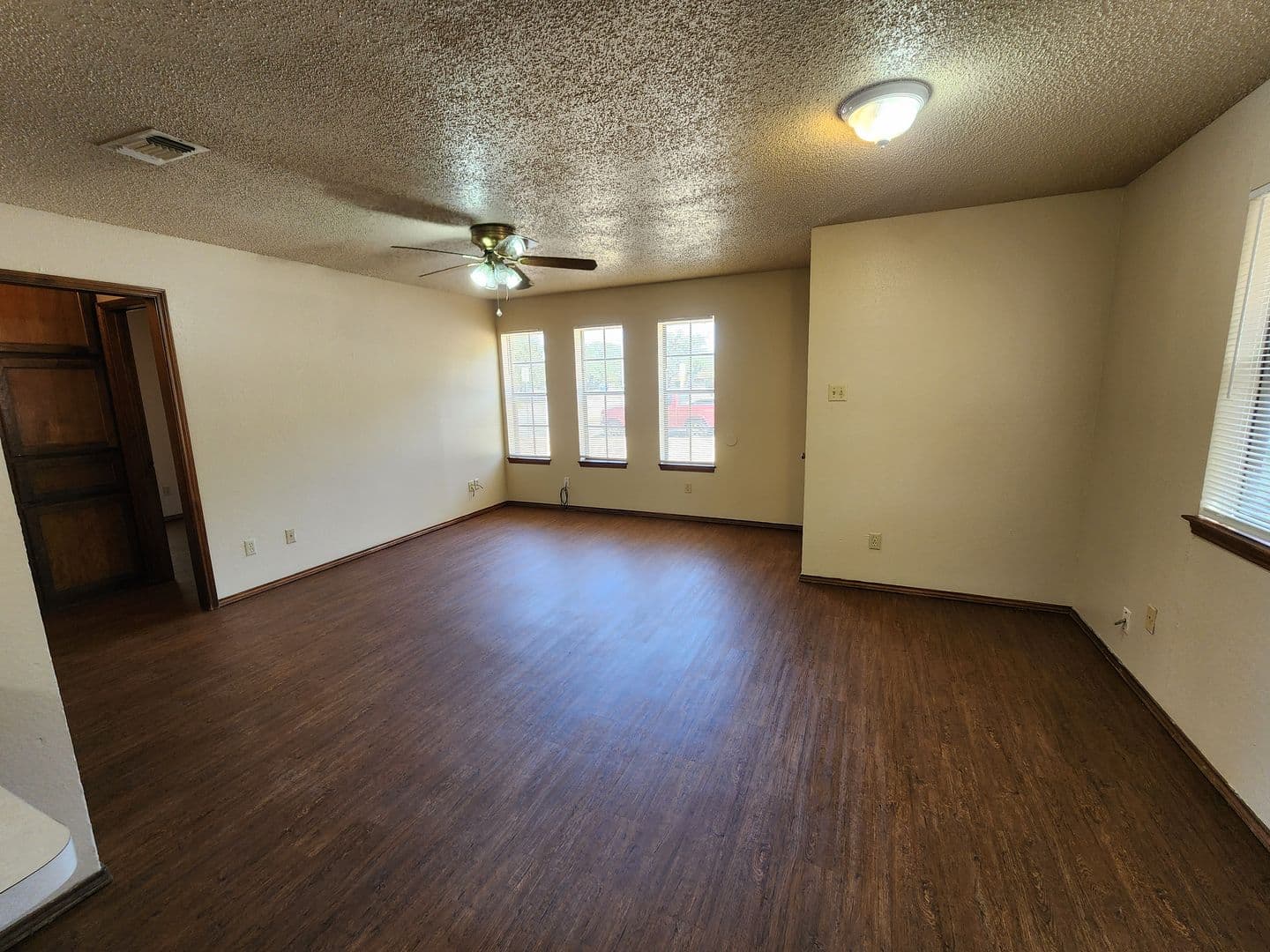 Haltom City Apartment: 3211 Eastridge Dr. - 3211 Eastridge Drive