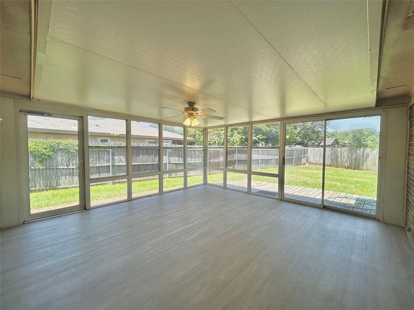 North Richland Hills House: 6209 Gayle Drive