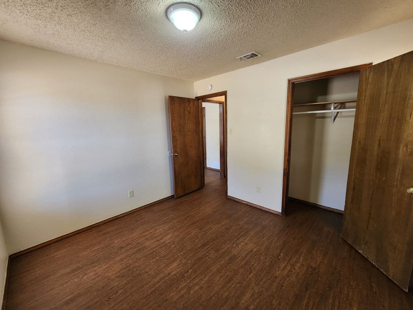 Haltom City Apartment: 3211 Eastridge Dr. - 3211 Eastridge Drive