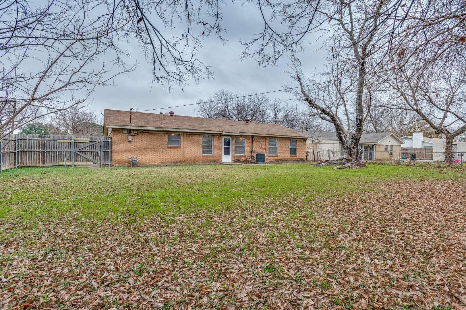 North Richland Hills House: 5133 Susan Lee Ln.