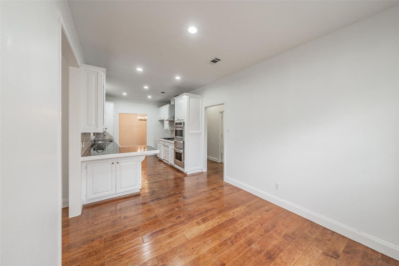 Fort Worth House: 816 Havenwood Lane S