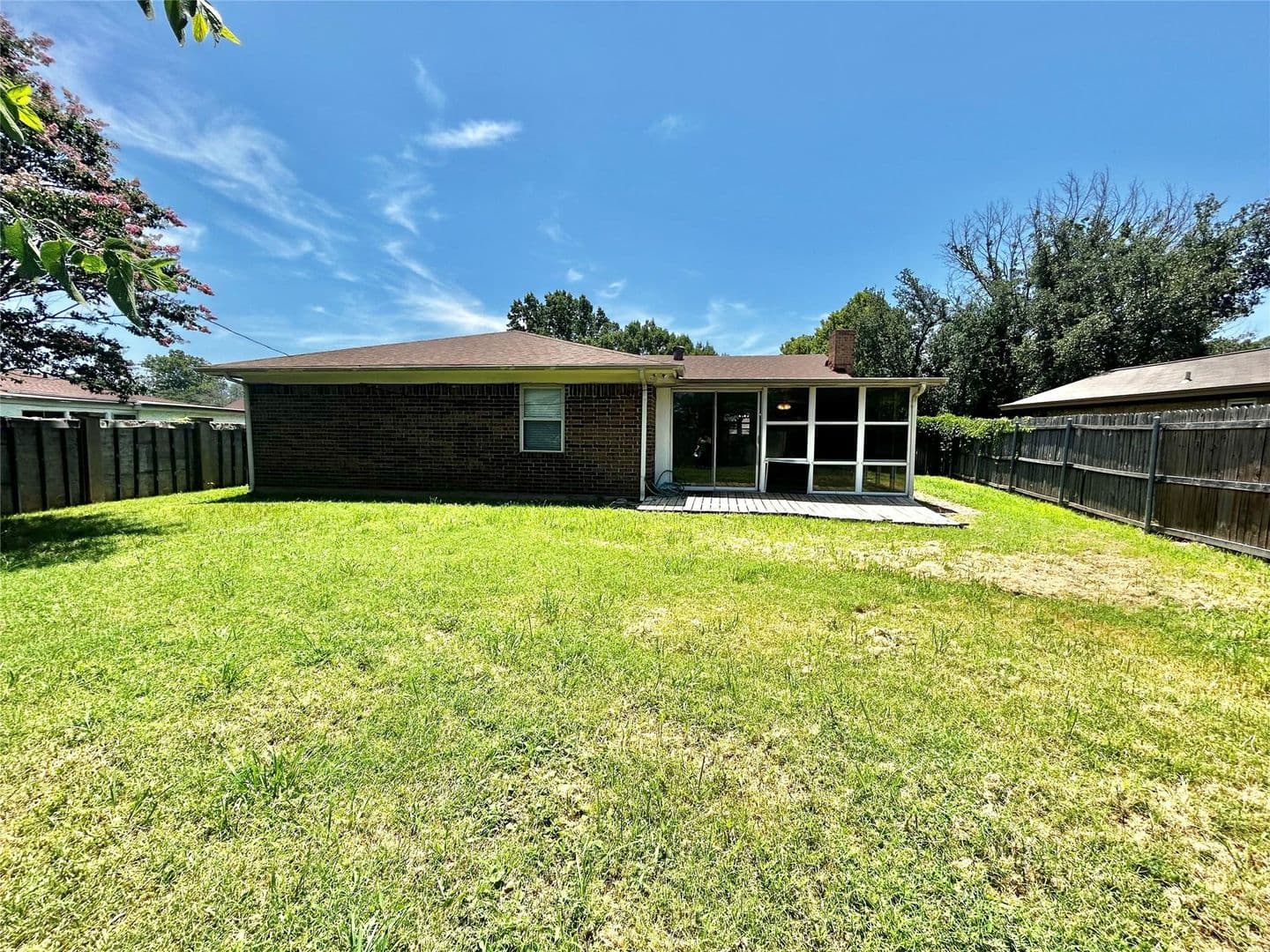 North Richland Hills House: 6209 Gayle Drive