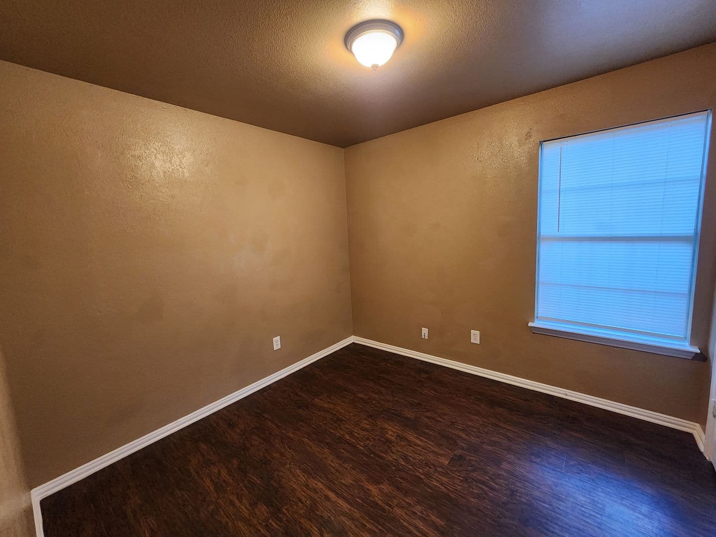 Fort Worth Apartment: 2917 Van Horn Ave.