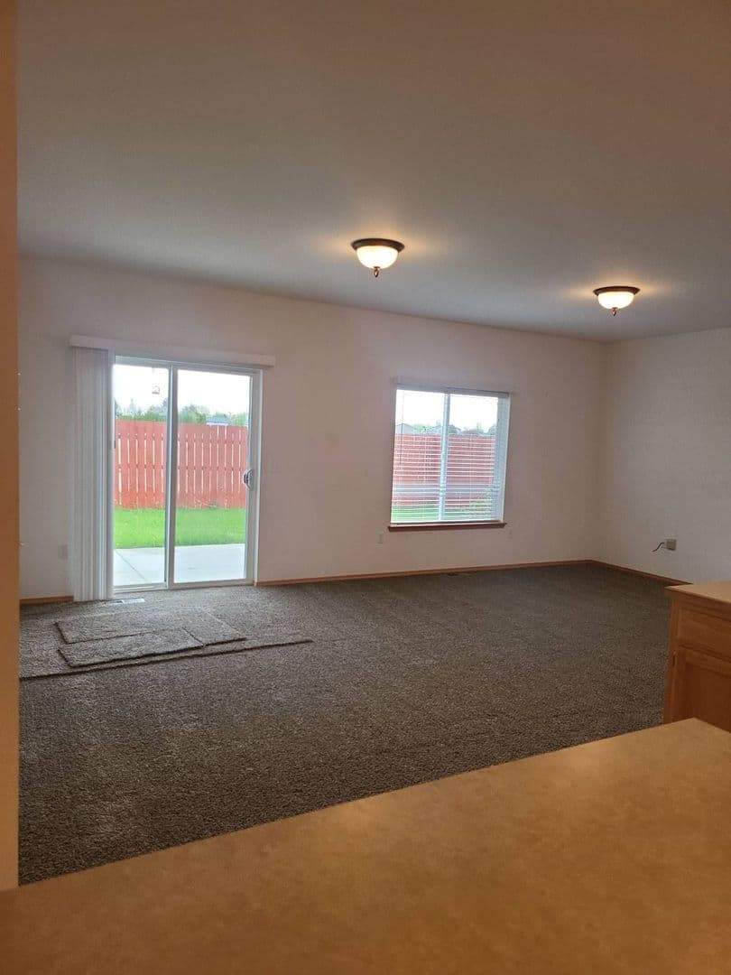 Moses Lake House: 212 East Linden Avenue