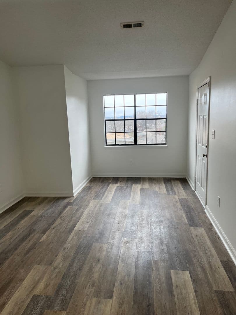 Birmingham Apartment: 2721 Hanover Circle
