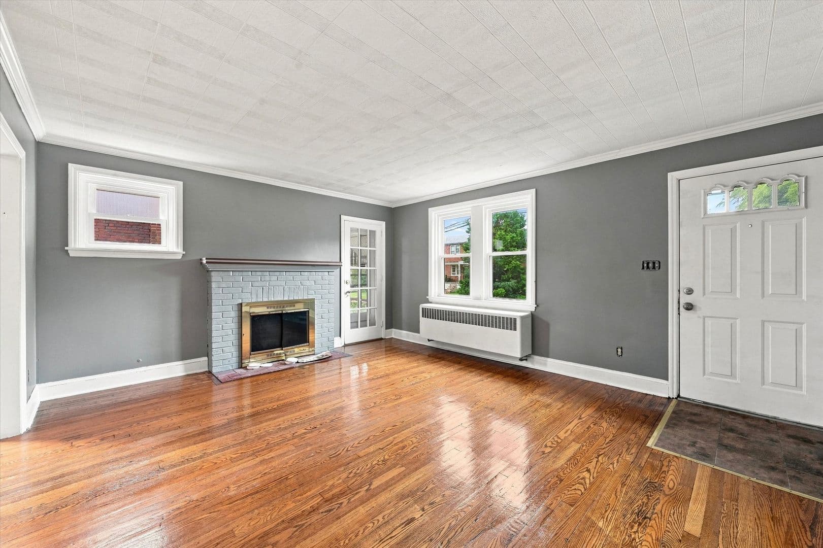 Wilmington House: 309 W 38th St