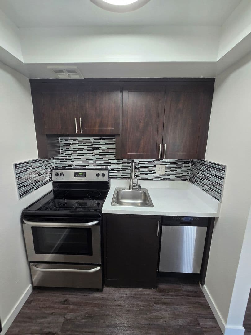 Alhambra Apartment: 1801 Garvey Avenue