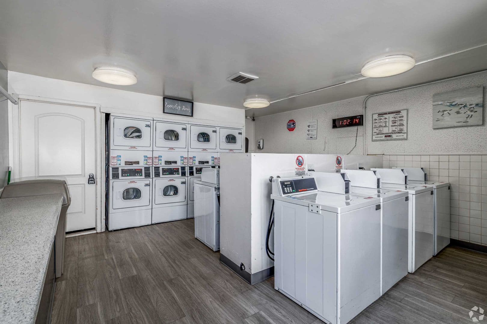 Torrance Apartment: 1500 Hickory Avenue