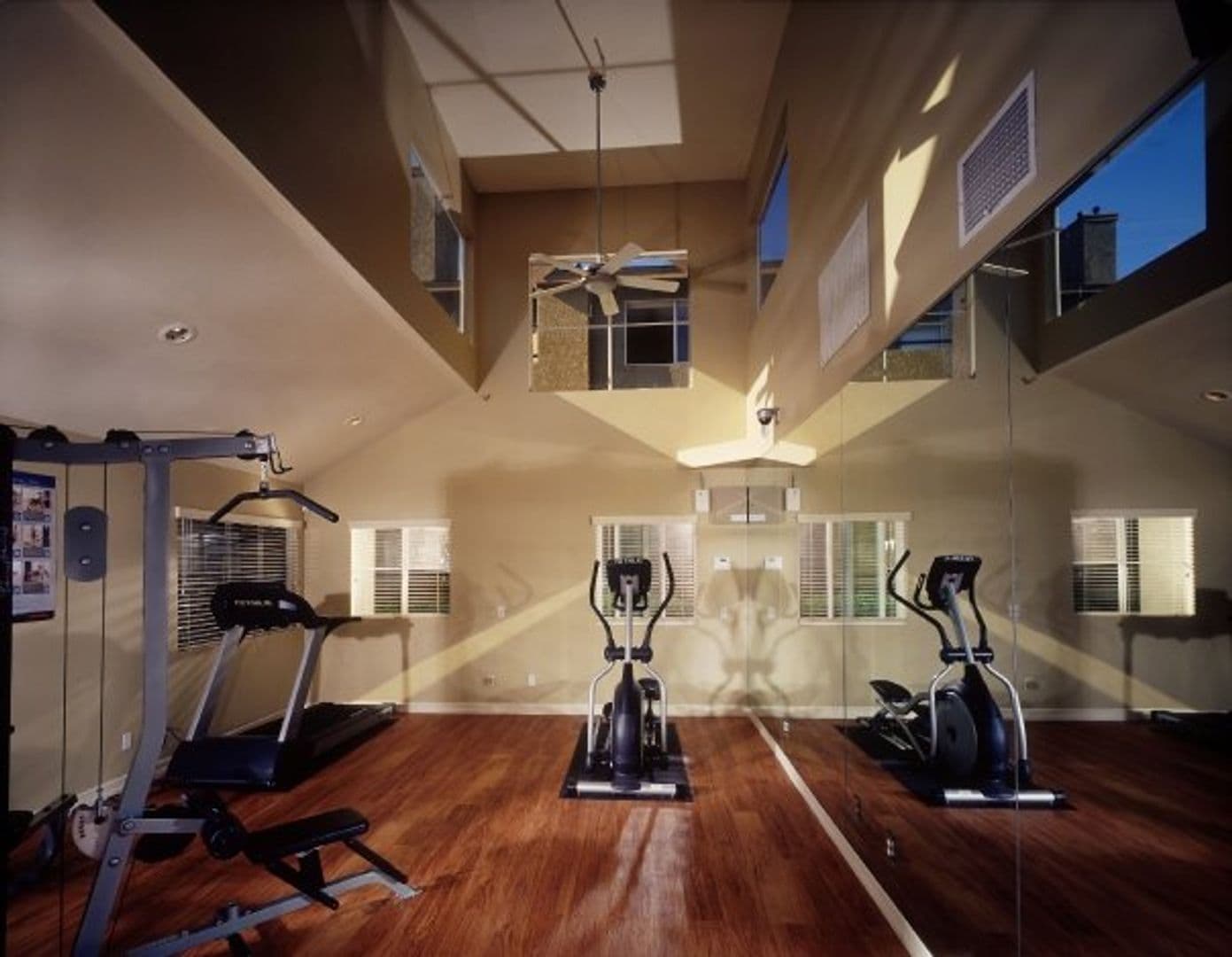Santa Ana Apartment: 1314 Harbor Boulevard