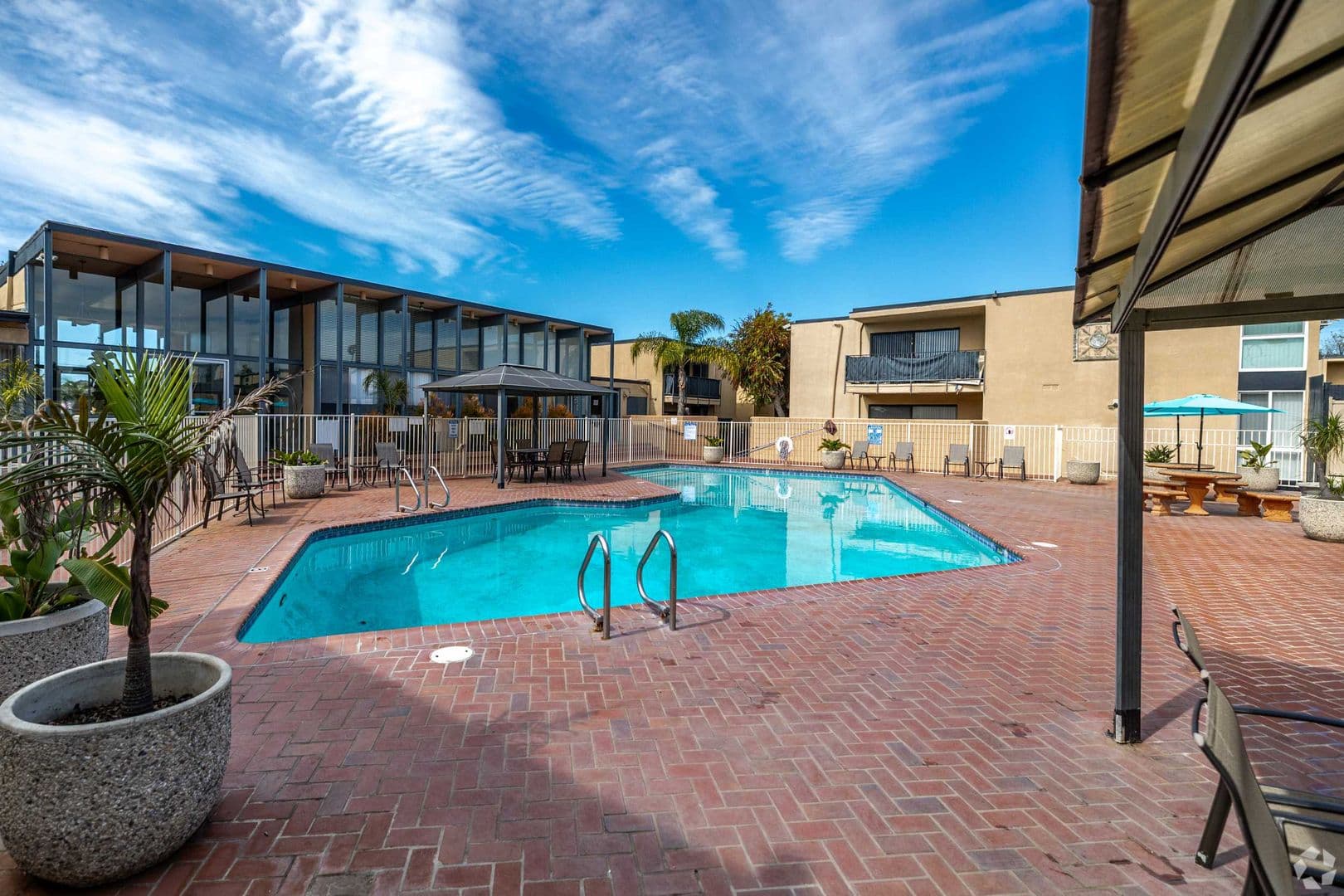 Torrance Apartment: 1500 Hickory Avenue
