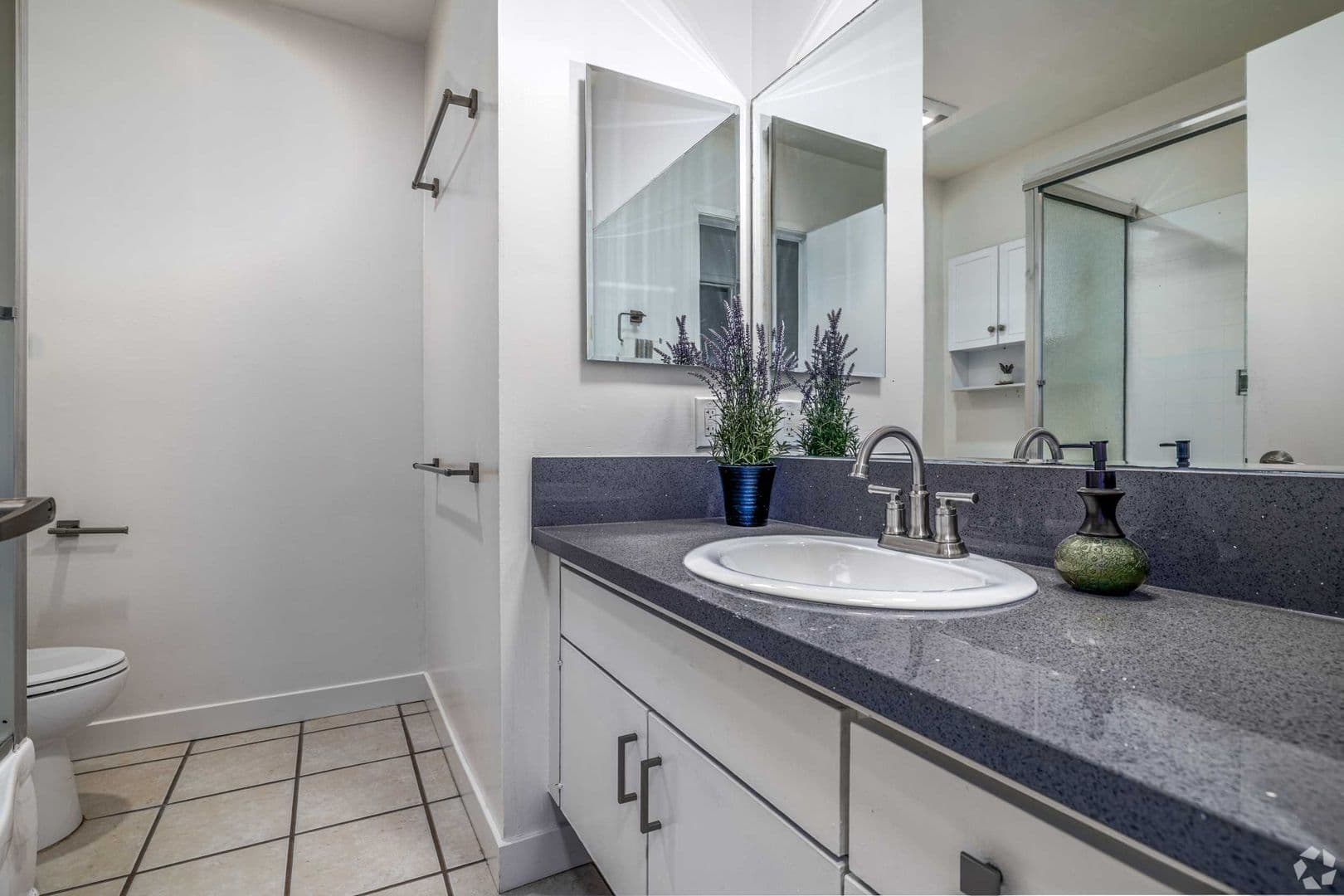 Torrance Apartment: 1500 Hickory Avenue