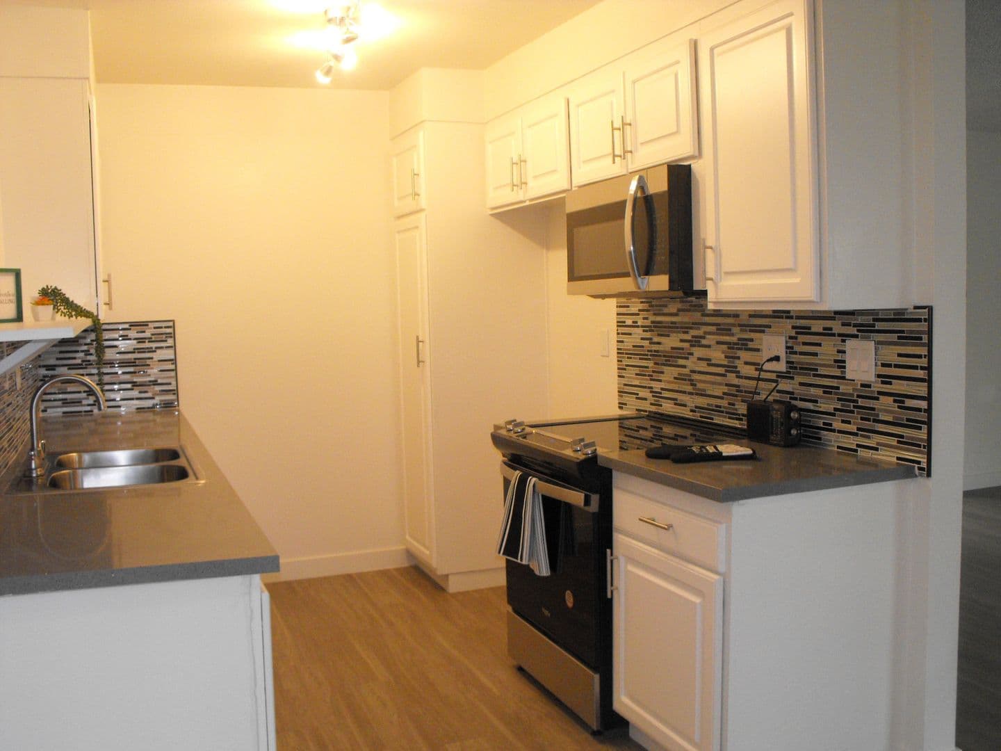 Anaheim Apartment: 2020 West Alameda Avenue