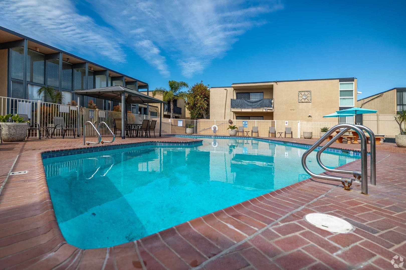 Torrance Apartment: 1500 Hickory Avenue